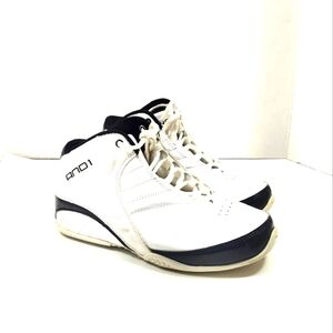AND1 kids boy's shoes black and white. Gym shoes Size: 6